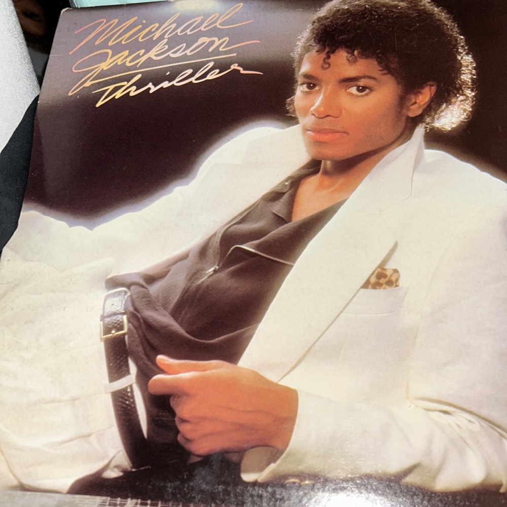 REDUCED!!!  Michael Jackson thriller album. PLUS ‘Art’ work